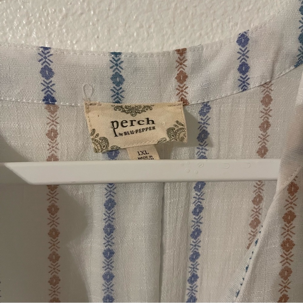 Perch Womens Top Plus Size 1XL Blue Floral Striped Lightweight V Neck Blouse - Picture 2 of 10